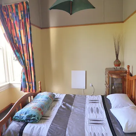 Bazils Hostel & Surf School-3