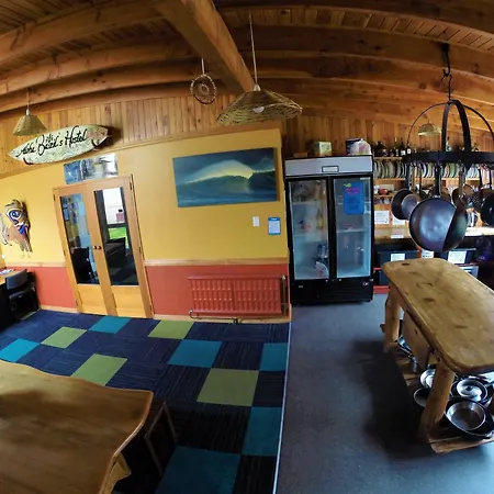 Bazils Hostel & Surf School-2
